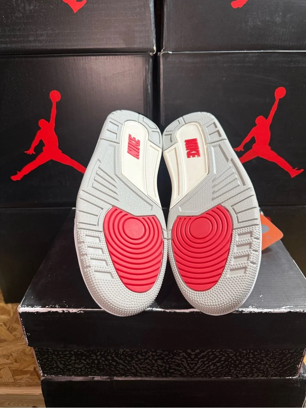 Air Jordan 3 Retro White Cement